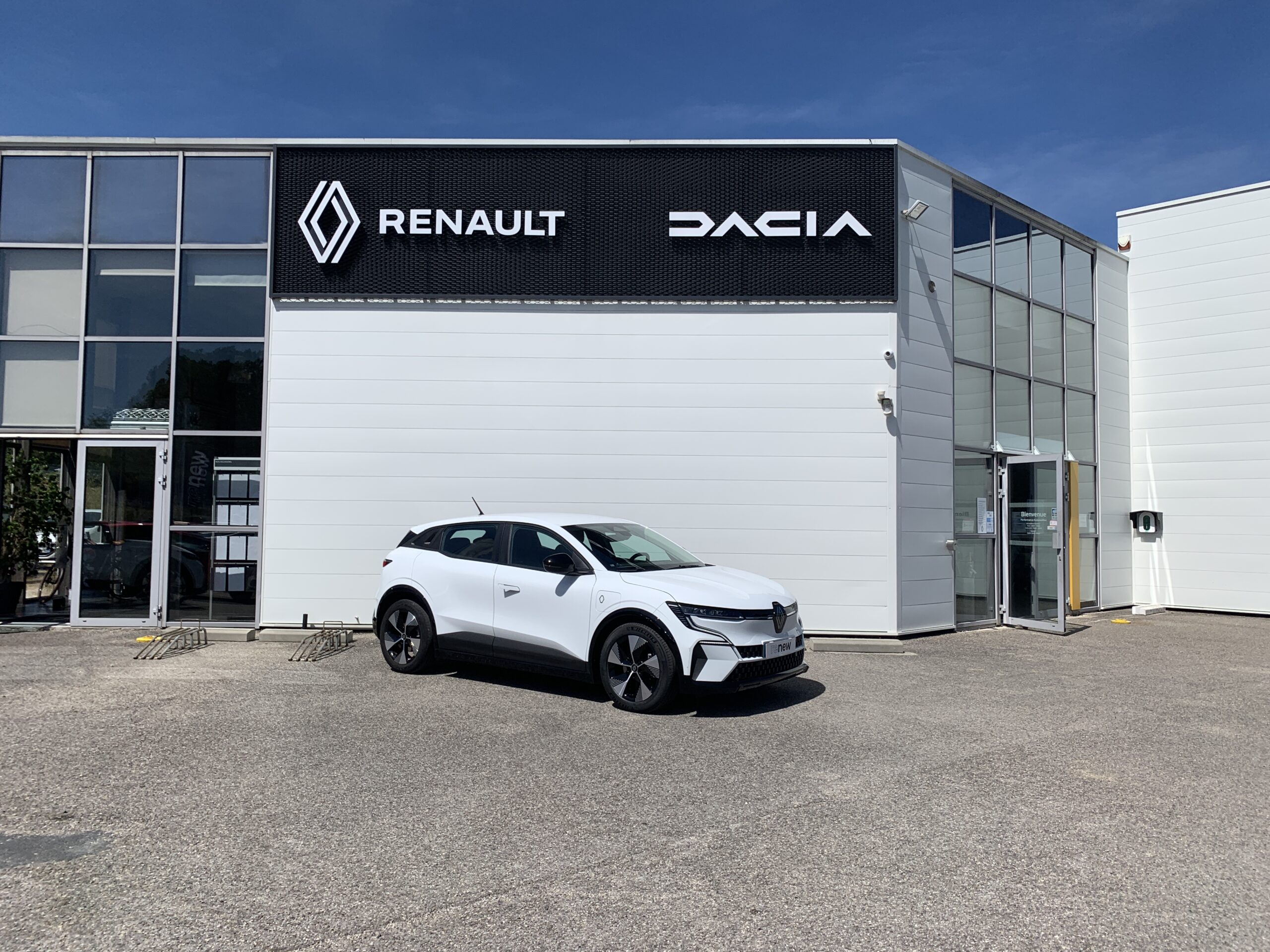 MEGANE E-TECH EQUILIBRE EV40 130ch STANDARD CHARGE - B
