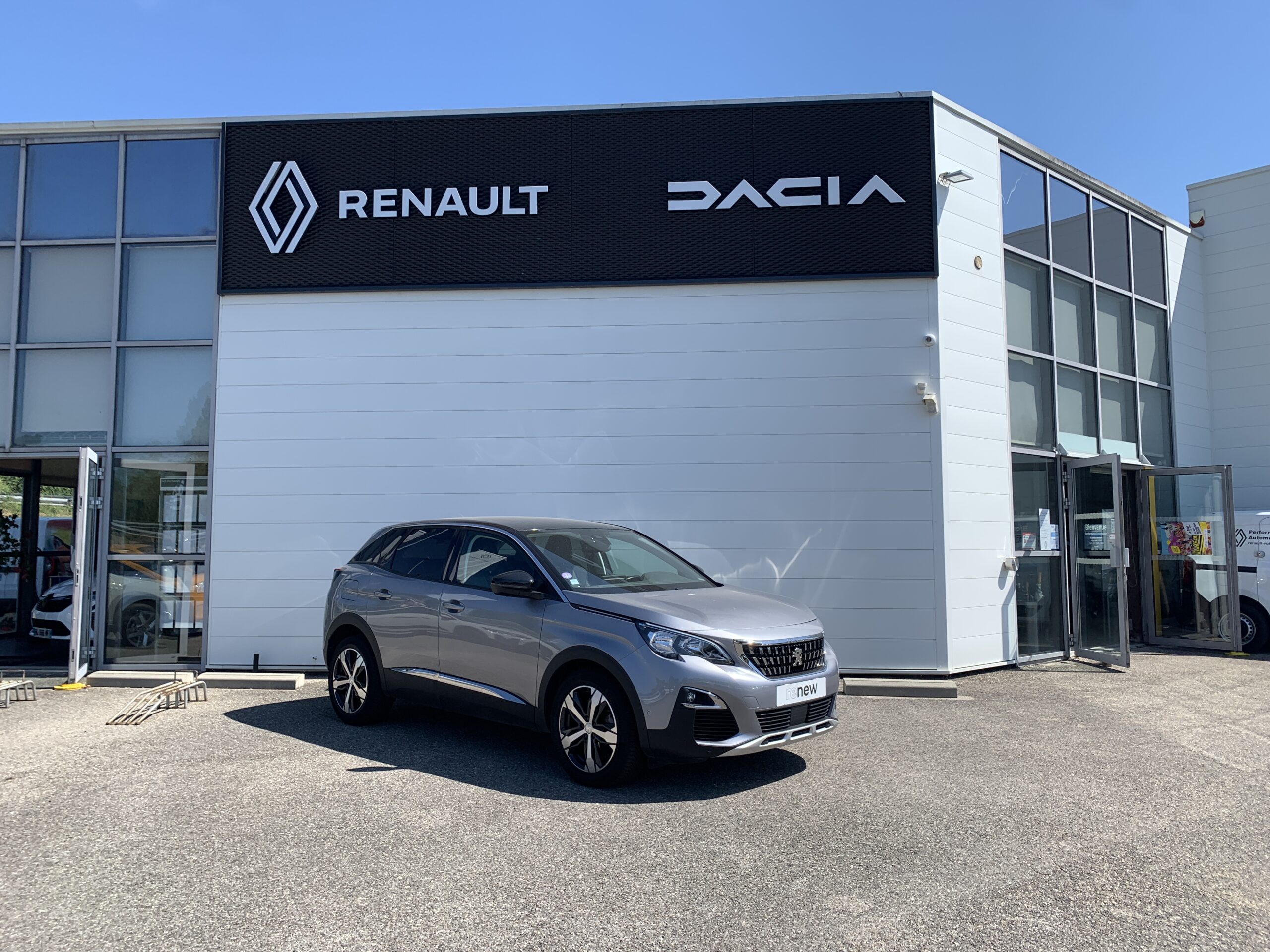 PEUGEOT 3008 ALLURE 1.2 PureTech 130ch